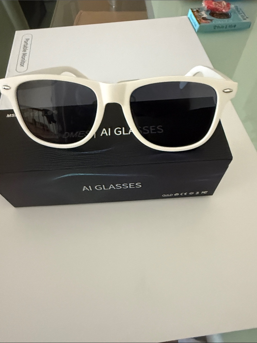 Smart glasses White Frame Sunglasses with Dark Lenses